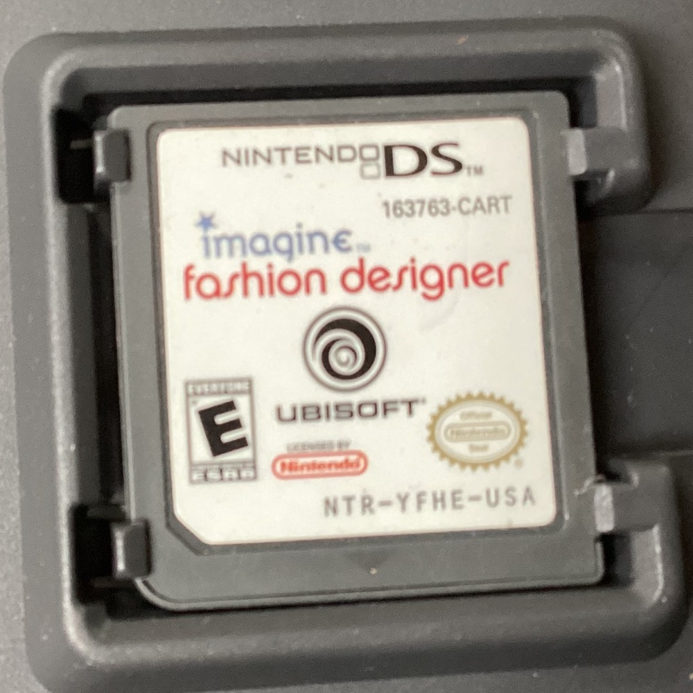 Nintendo DS Game Imagine Fashion Designer